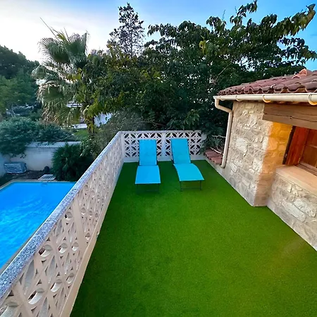 Villa Lacosse *